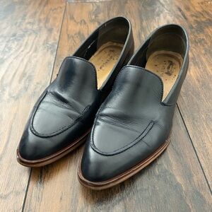 Everlane Modern Loafers in Navy